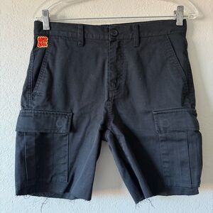 Empyre, Mens Black Cut Off Hem Cargo Skate Shorts, Size 28